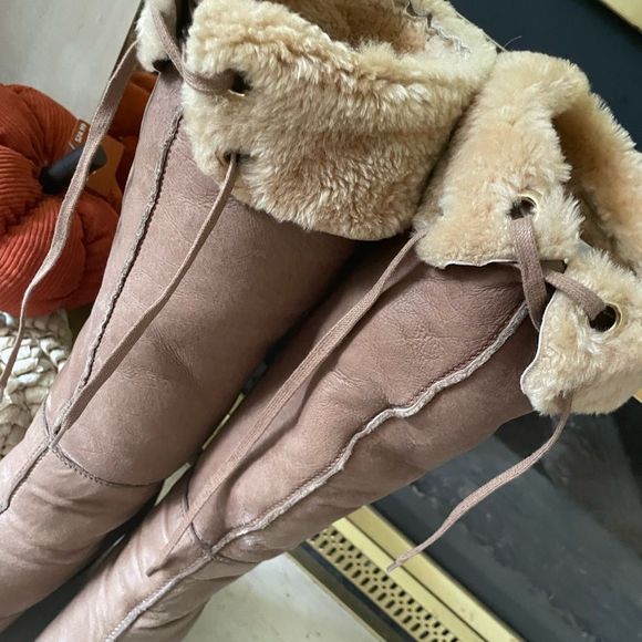 Yves Saint Laurent Ida Wedge Boots - Picture 5 of 13